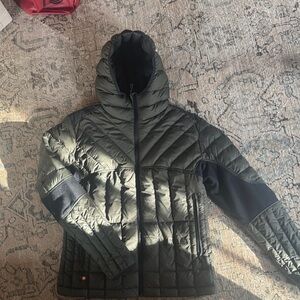 Women’s Beretta jacket!! Size L! Great condition!!